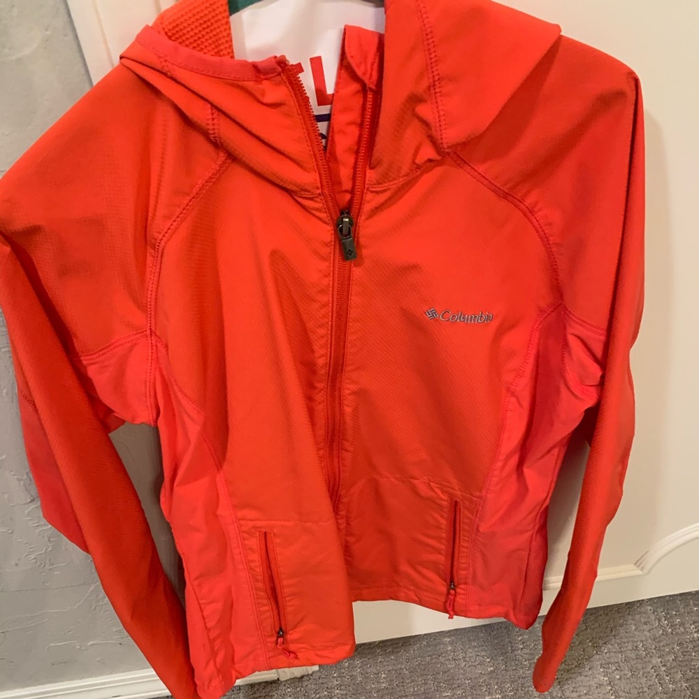 Columbia rain coat